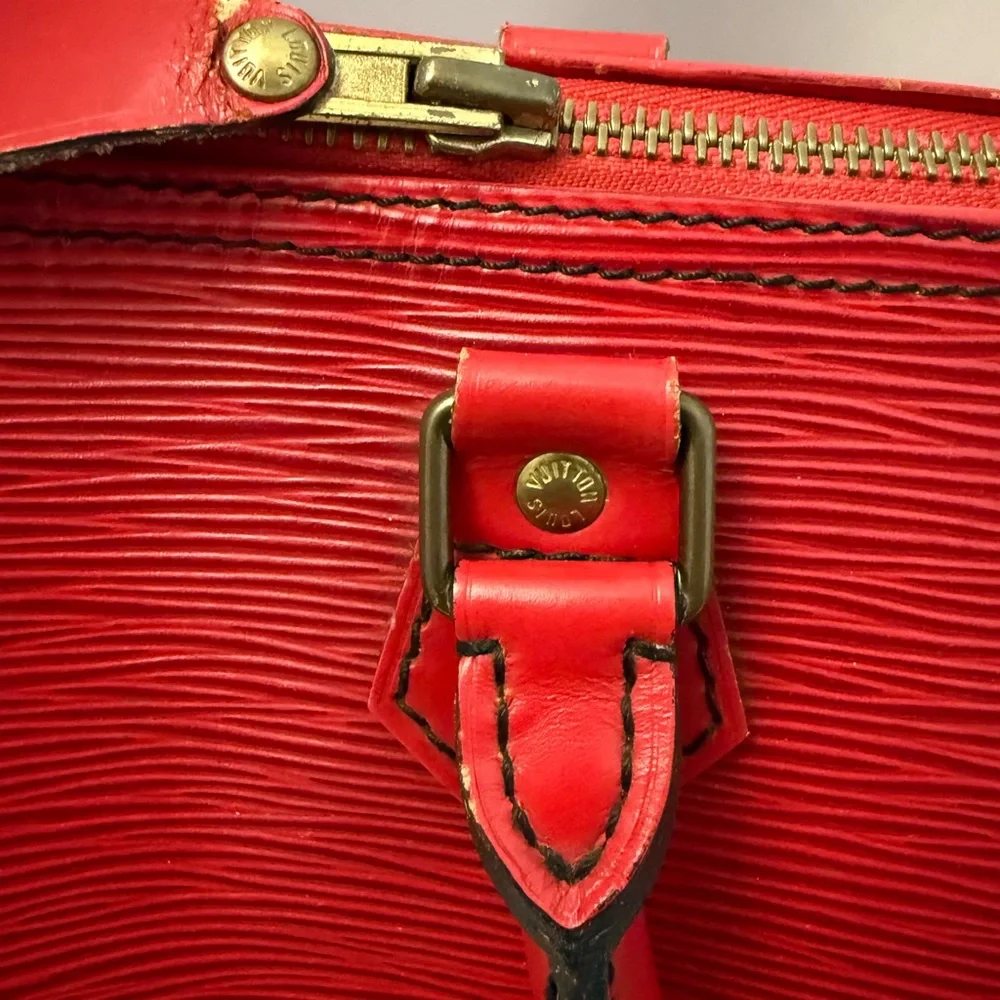 Red Louis Vuitton Epi Leather Speedy - Picture 2 of 3